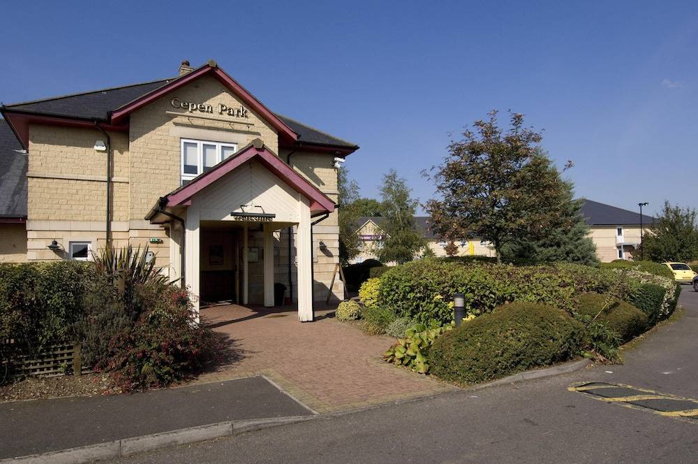 Premier Inn Chippenham 1