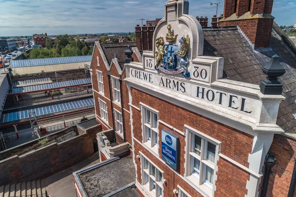 Belvilla Crewe Arms Hotel 1