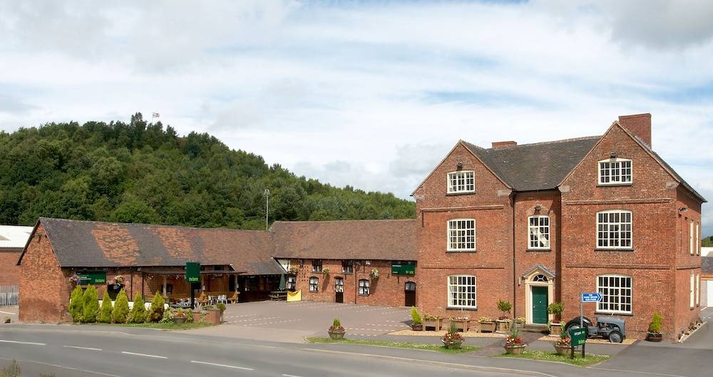 The Barns Hotel 1