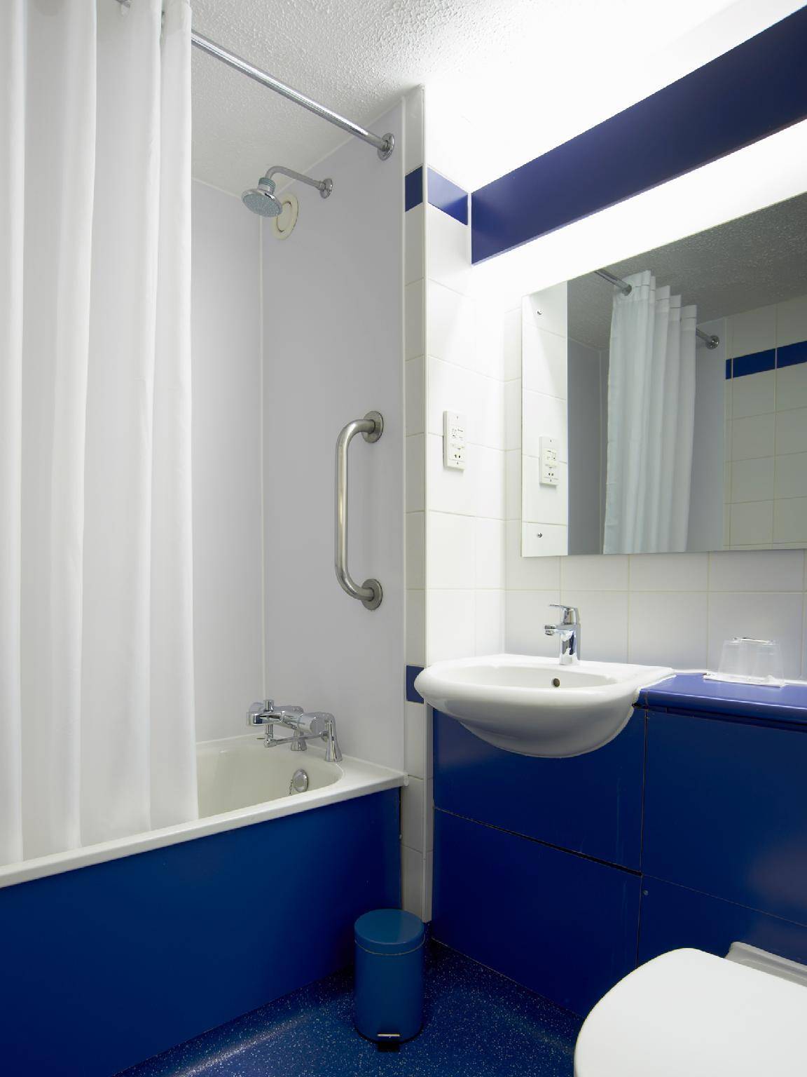 Travelodge Harlow 1