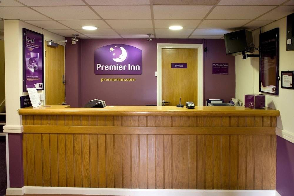 Premier Inn Northampton West - Harpole 2
