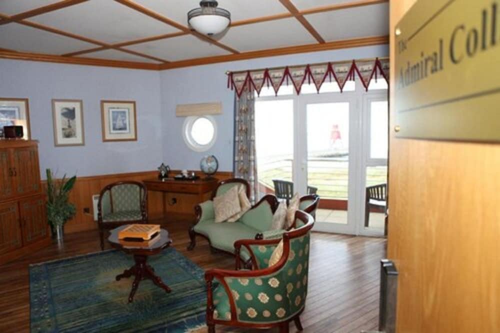 The Little Haven Hotel On The Beach 2