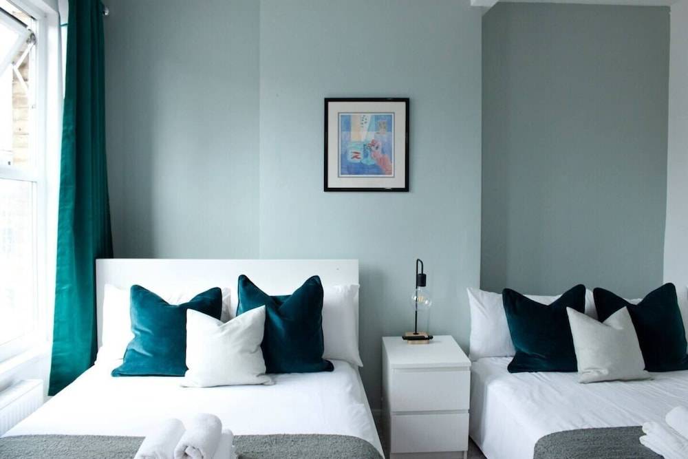 Shoreditch Rooms 1
