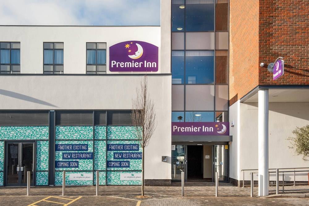 Premier Inn Trowbridge 1