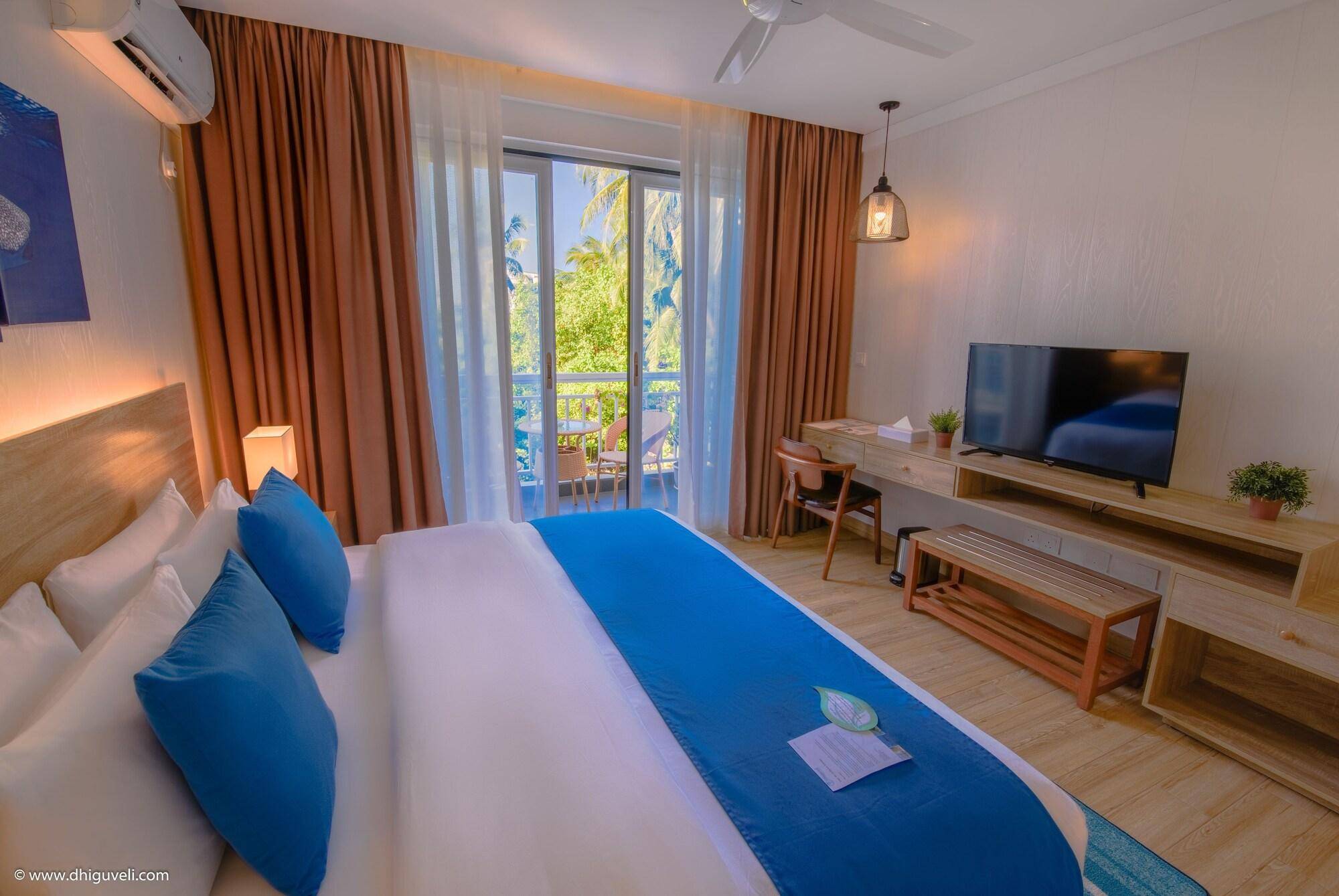 Dhiguveli Maldives 2