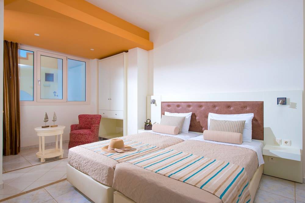 Irida Apartments by Estia 1