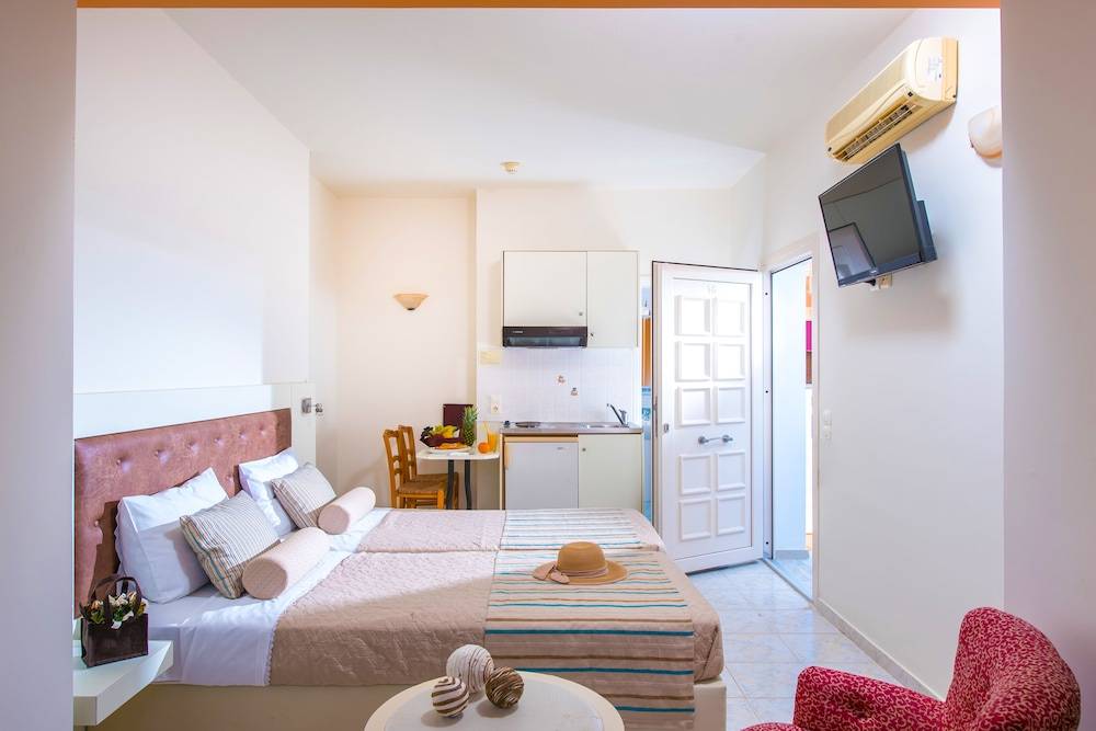 Irida Apartments by Estia 2