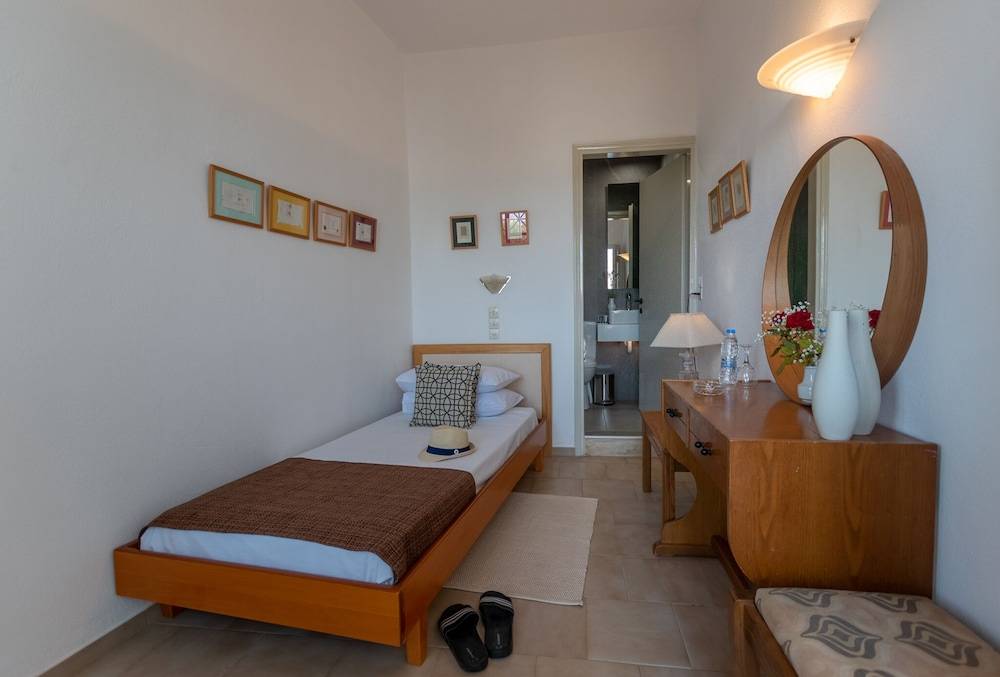 Dedalos Hotel 2