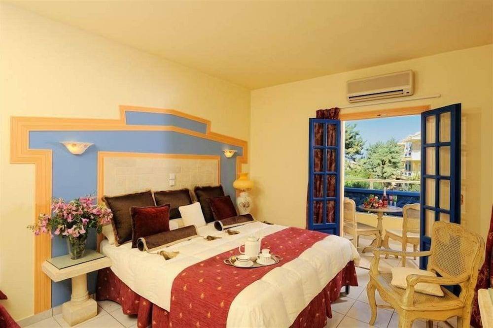 Parthenis Hotel & Suites 1