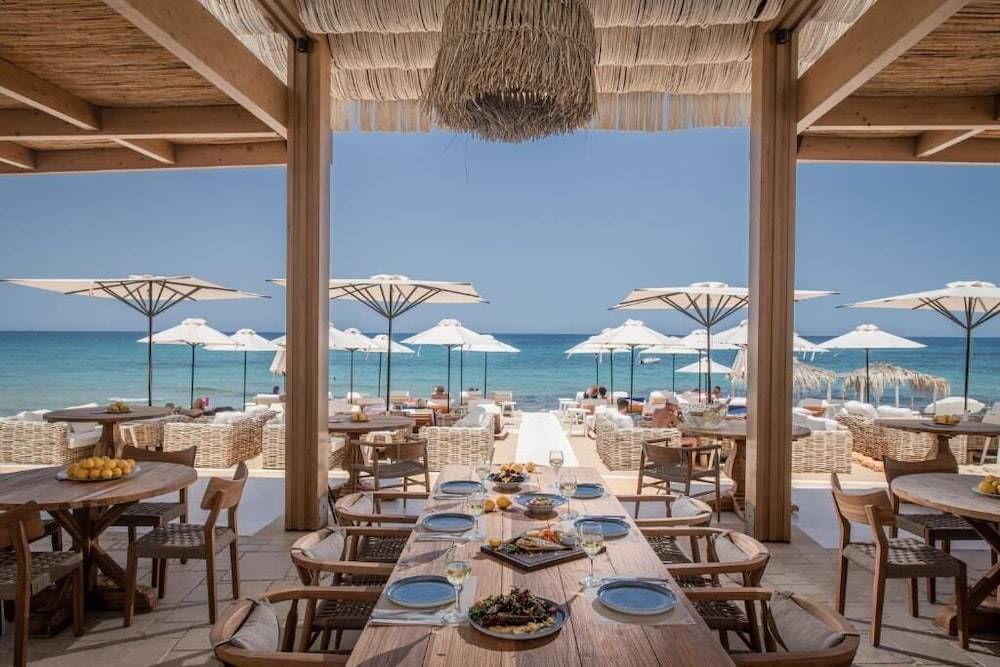 Parthenis Beach, Suites by the Sea 1