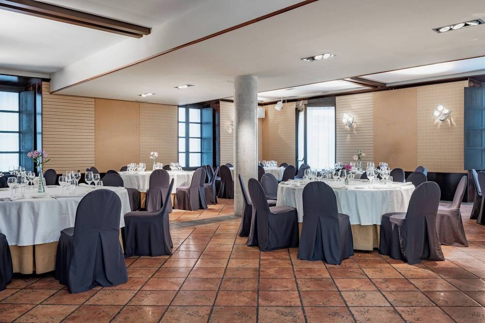 AC Hotel Ciudad de Tudela by Marriott 2