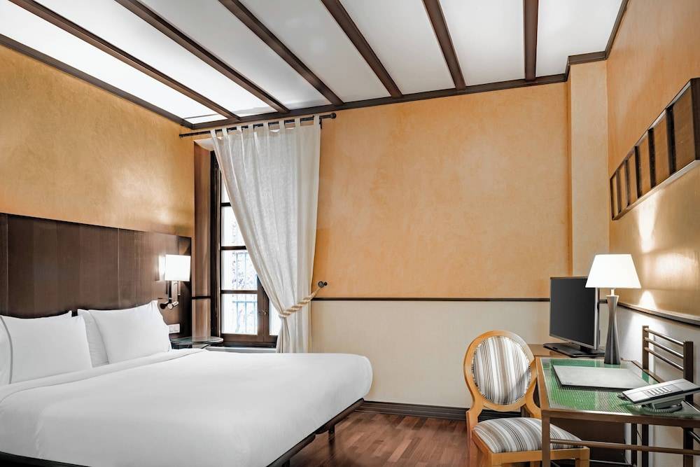 AC Hotel Ciudad de Tudela by Marriott 1