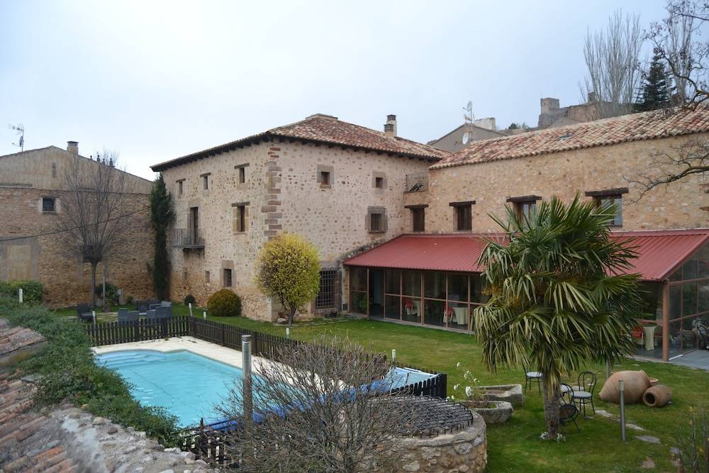 Antiguo Palacio De Atienza 1