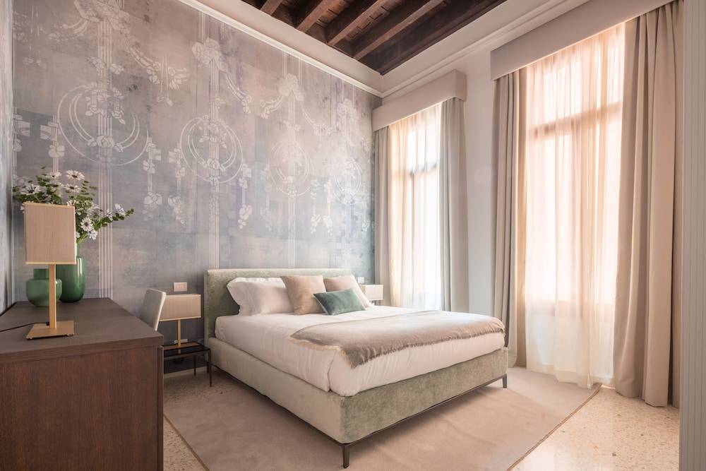 Ninfea Luxury Suites 1