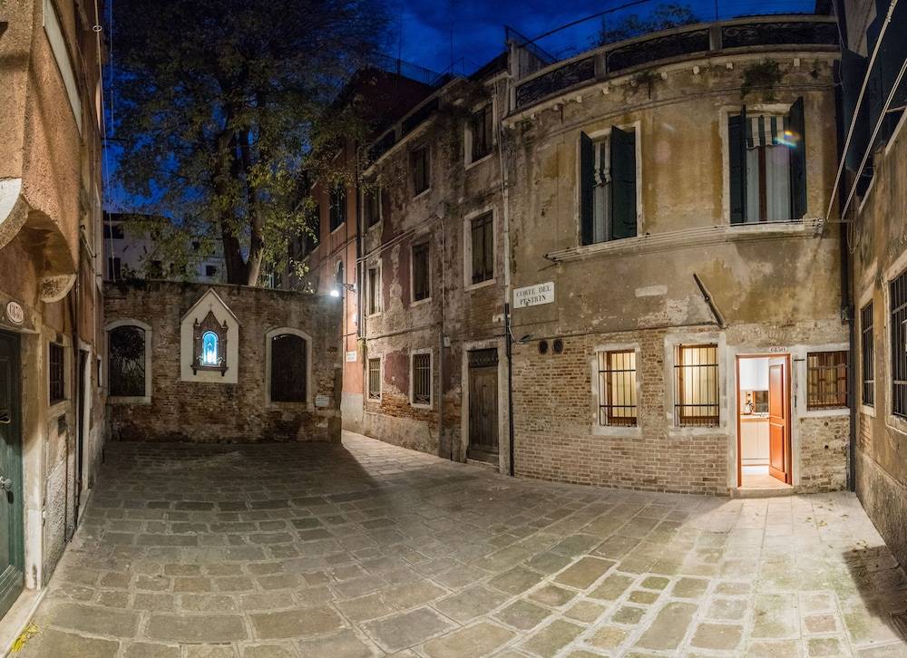 Nike Apartments Venice Castello 1