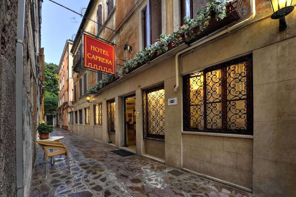 Hotel Caprera 1