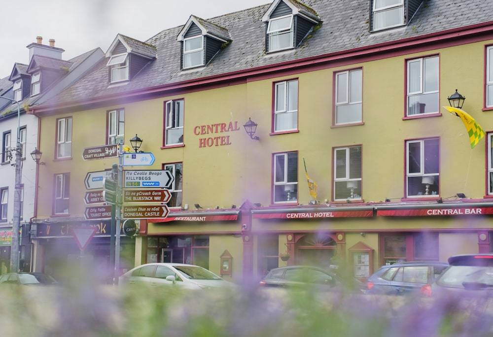 Central Hotel Donegal 1