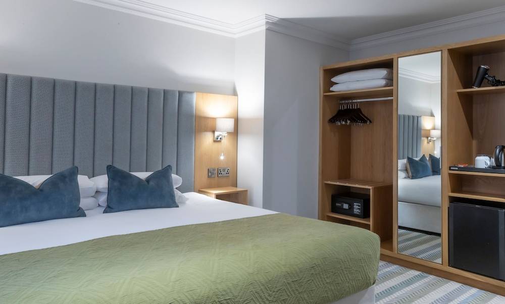 Killarney Heights Hotel 2