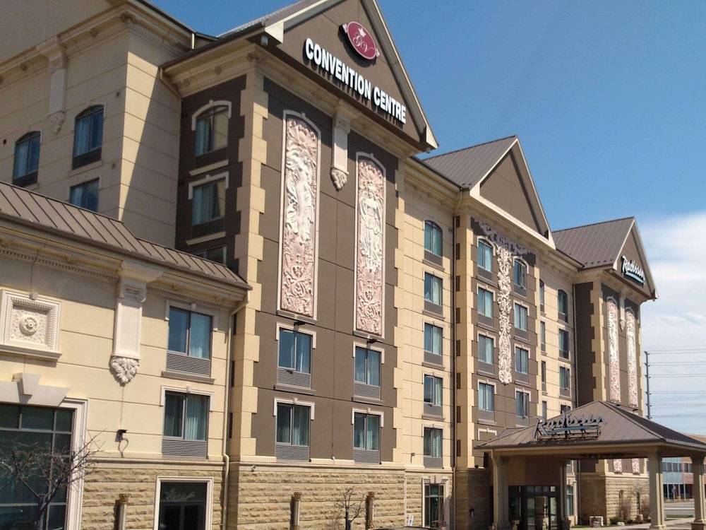 Radisson Hotel Toronto Airport West 1