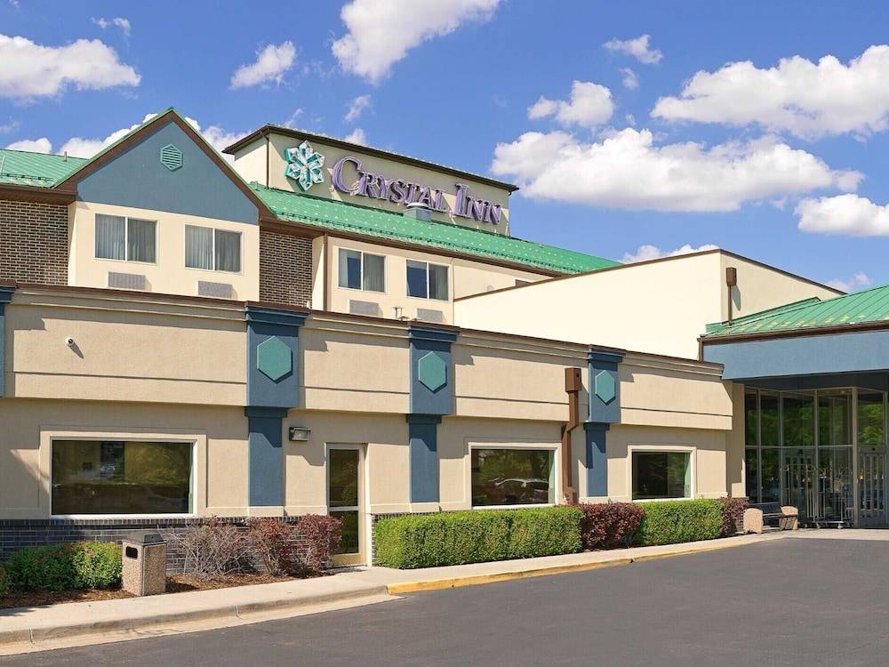 Crystal Inn Hotel & Suites - West Valley City 1