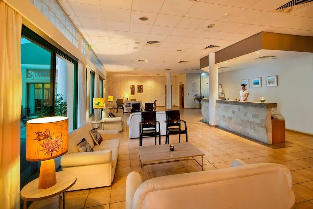 Natura Beach Hotel And Villas 2