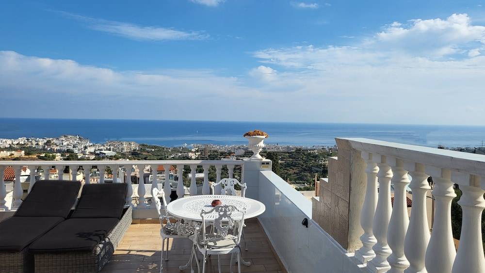 Korifi Suites Collection - Adults Only 1