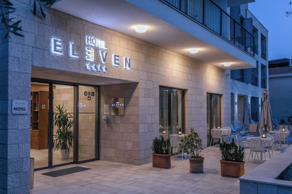 Hotel Eleven 1