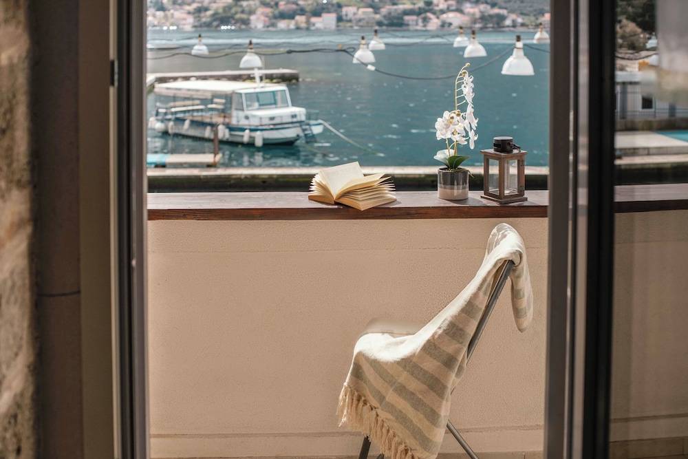 Step to Kotor bay Guesthouse 1