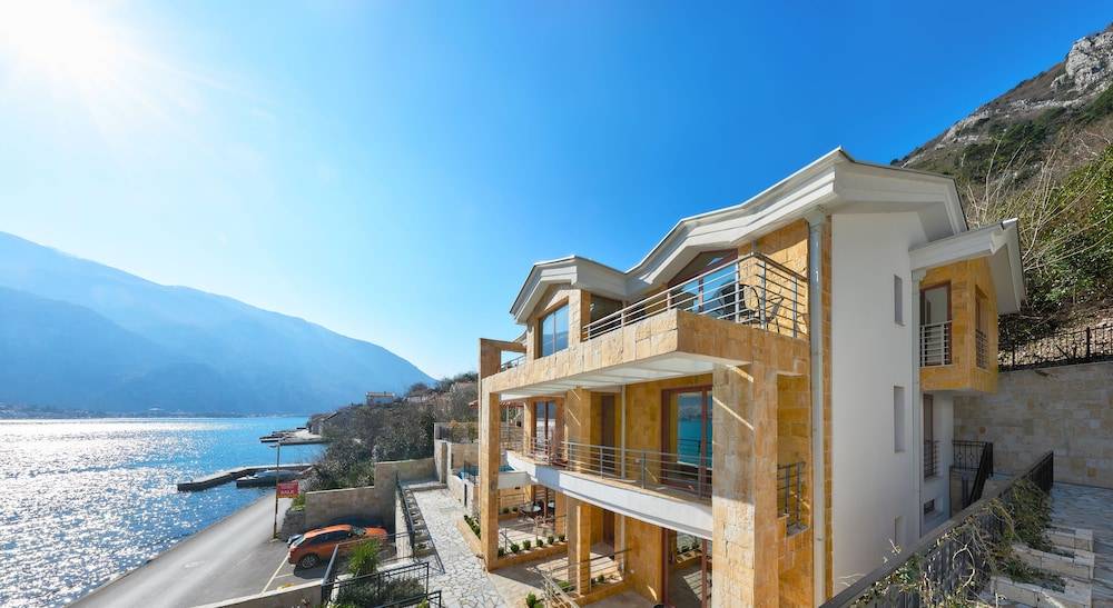 Apartments Residence Portofino 1