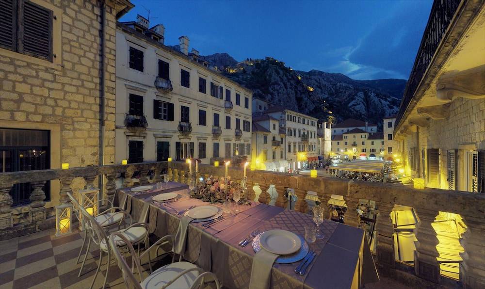 Historic Boutique Hotel Cattaro 1