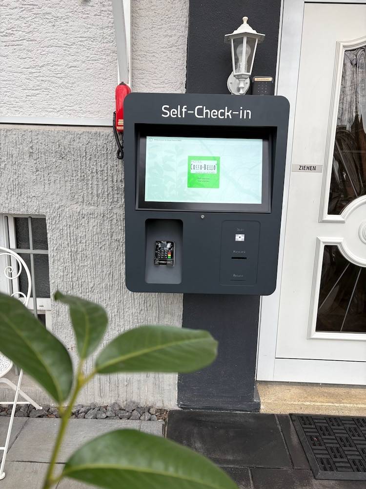 Cocco-Bello Smart Check-in Hotel 2