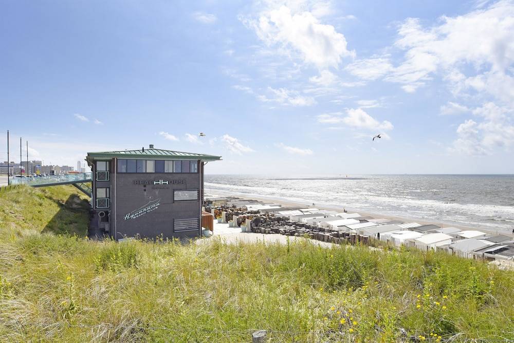 Beachhouse Hotel 1