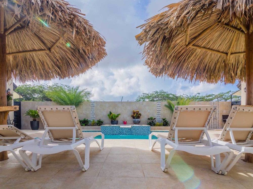 Golden Villas 1