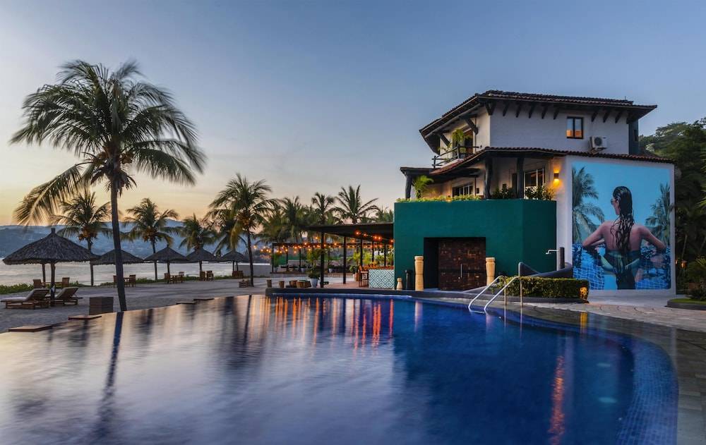 Thompson Zihuatanejo, A Beach Resort, by Hyatt 1
