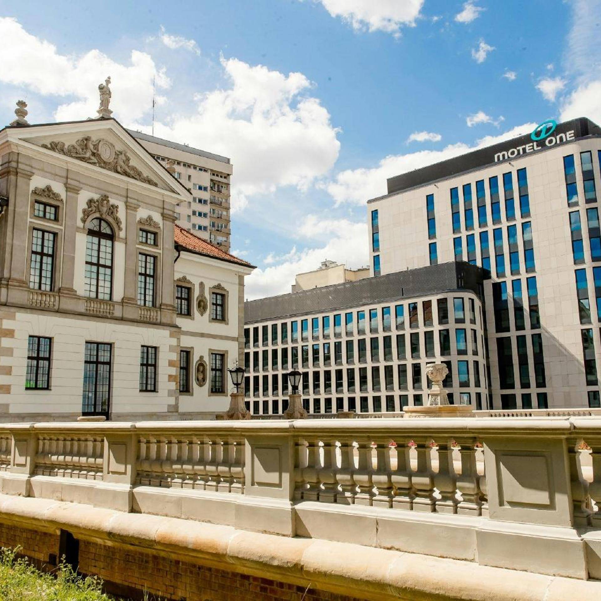 Motel One Warsaw-Chopin 1