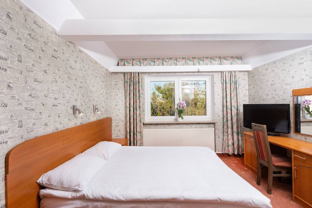 Hotel Victory Home - 10min Lotnisko Chopina, 15min to Zachodni, 5min to Progresja 1