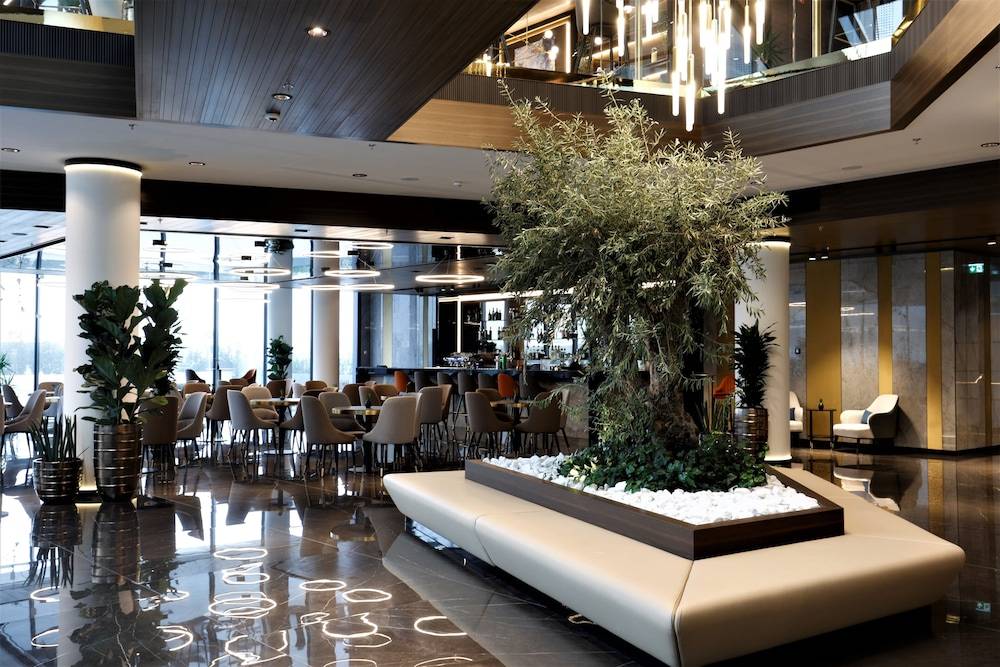 Grand Plaza Hotel & Congress Center 2