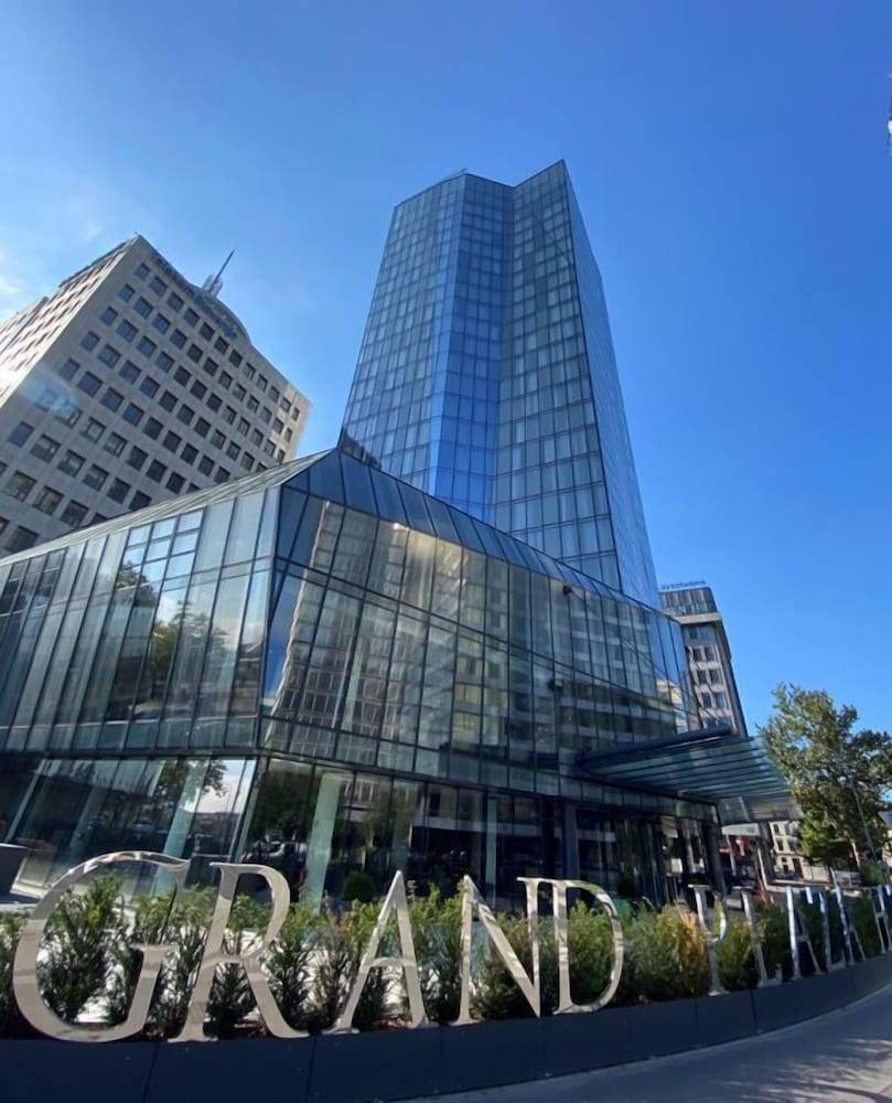 Grand Plaza Hotel & Congress Center 1