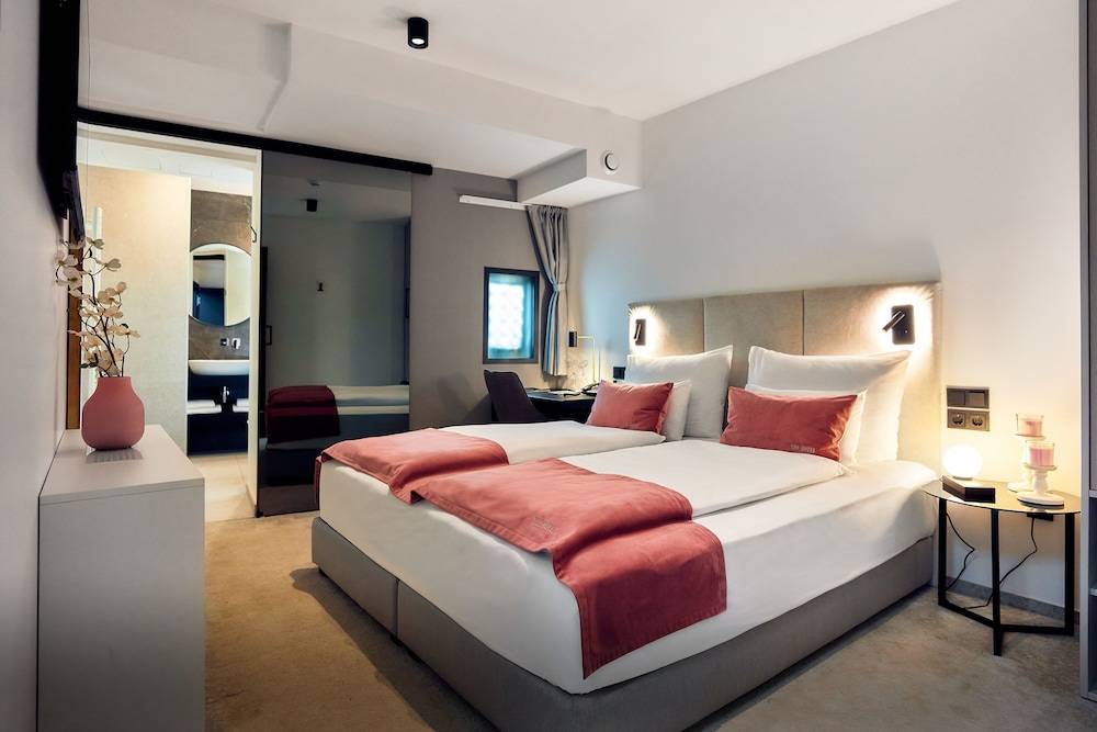 The Hotel Ljubljana 1