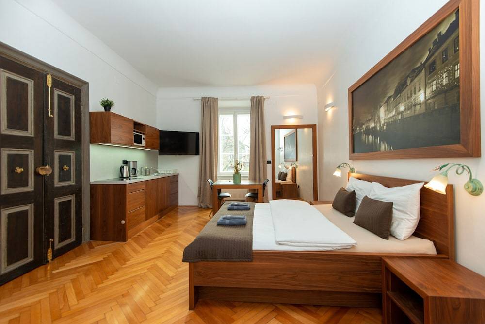 Zois Apartments 1