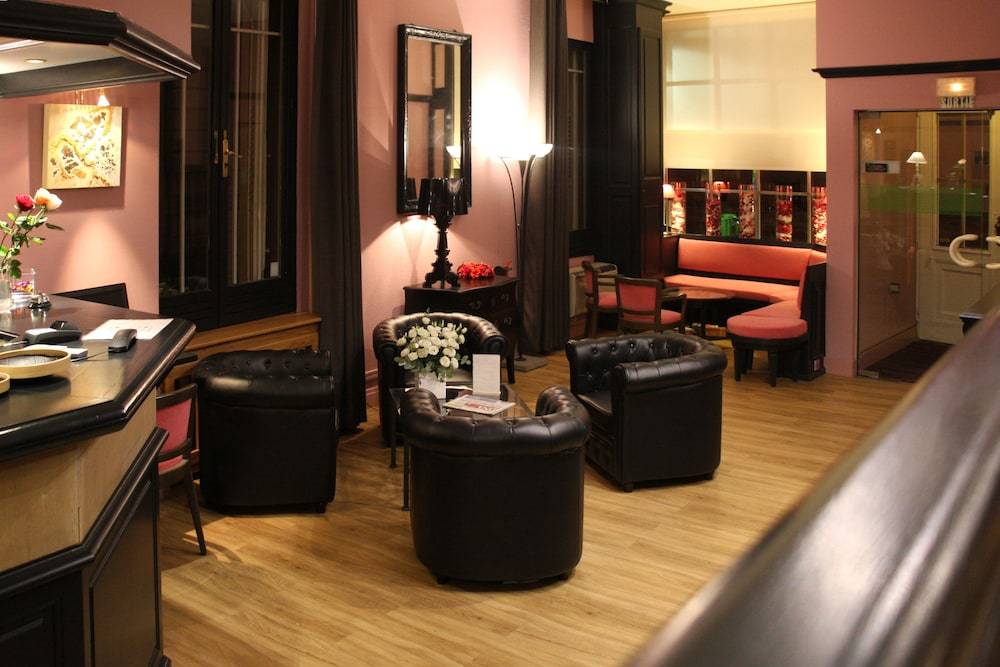Hotel Roses 2