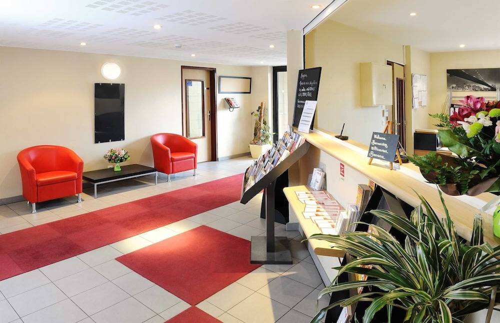 Séjours & Affaires Paris Nanterre 2