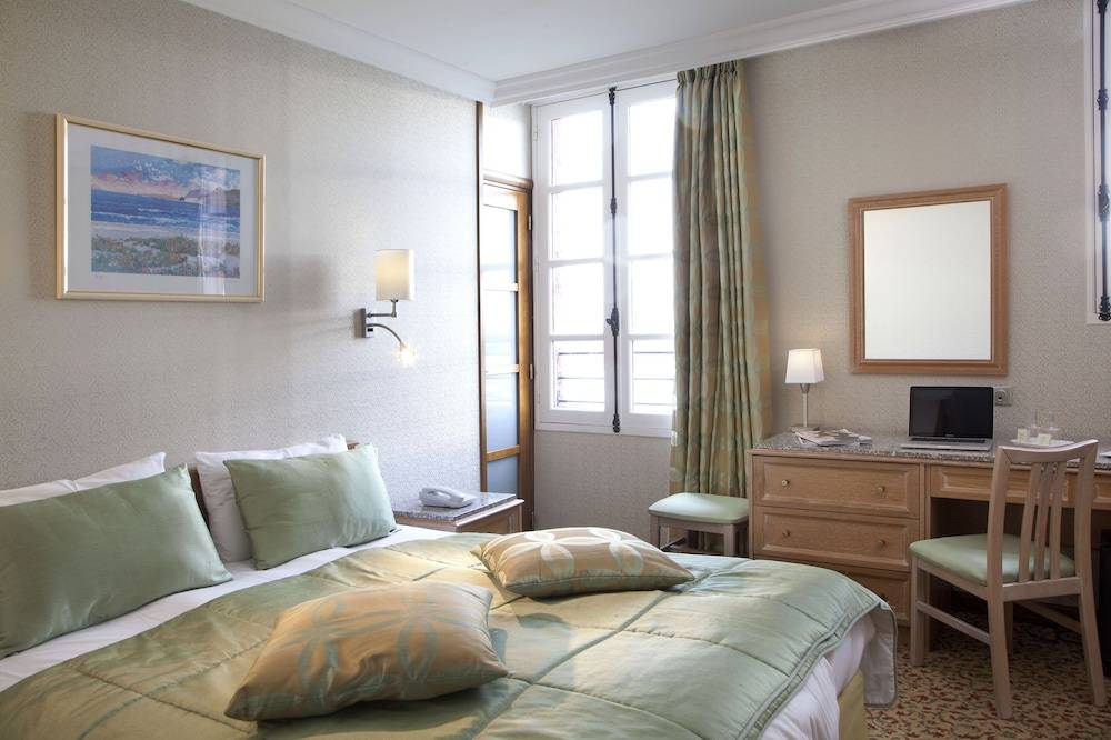 Hôtel la Croix Blanche 1