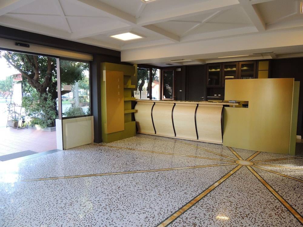 Hotel Zeus 2