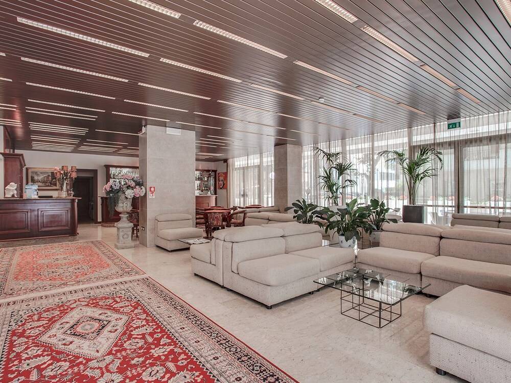 Hotel Ambasciatori 2