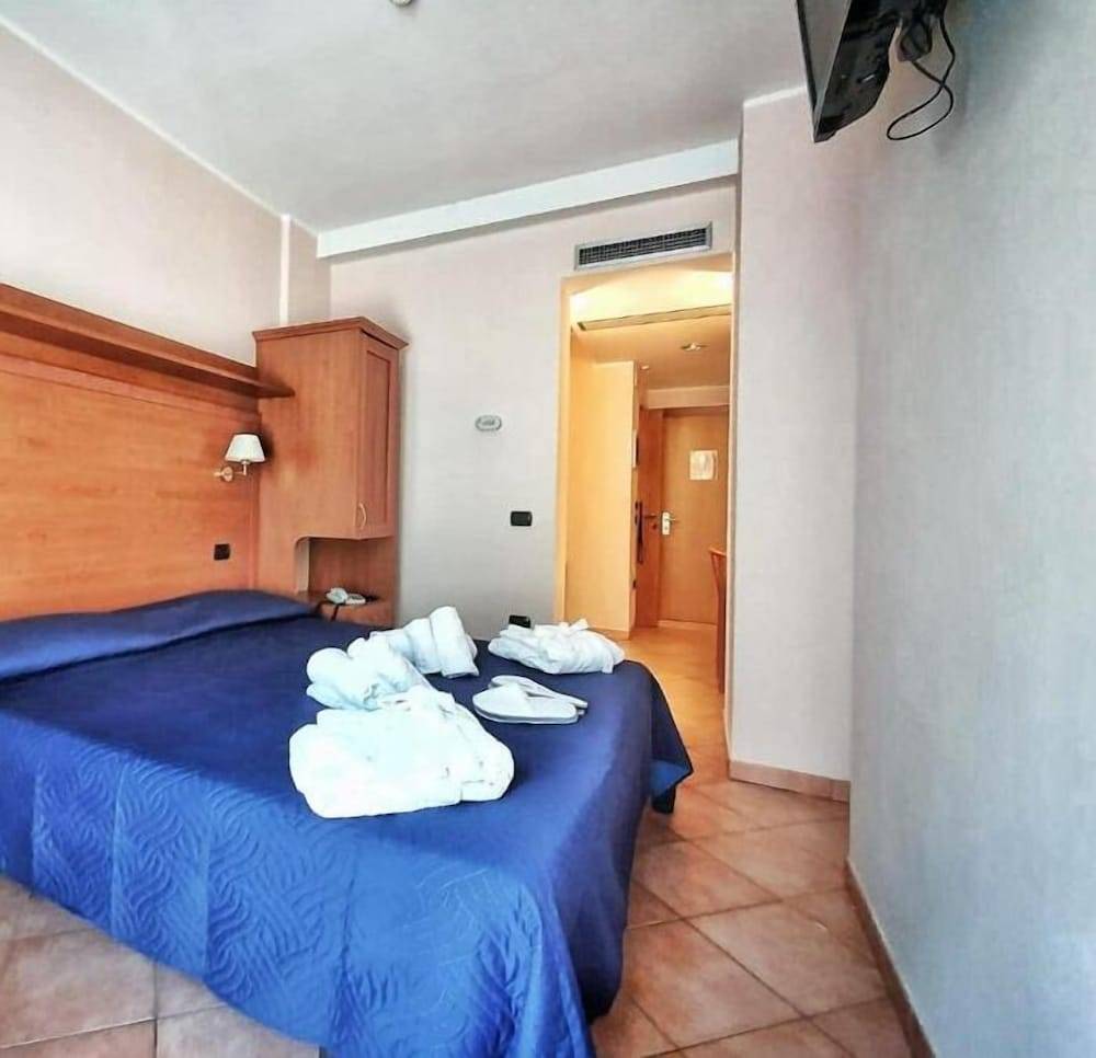Jole Beach Hotel 1
