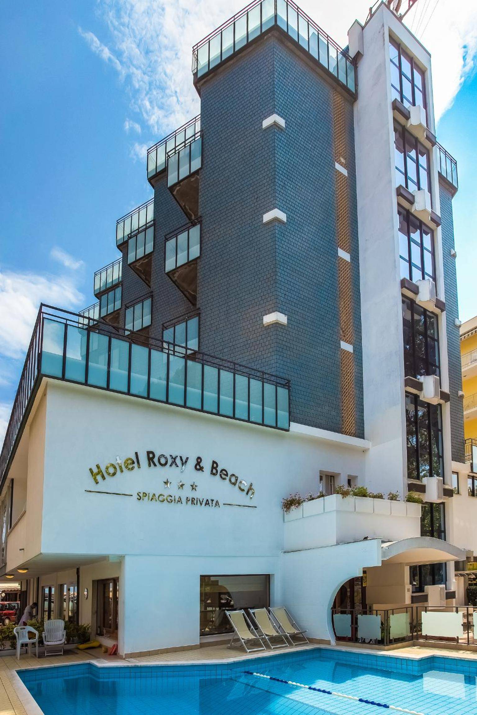 Hotel Roxy & Beach 1
