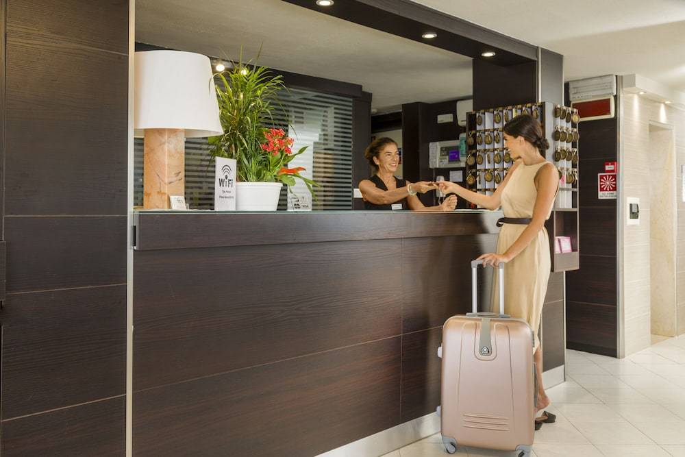 Hotel TYC 2
