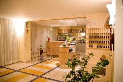 HOTEL ADRIA BEACH 2