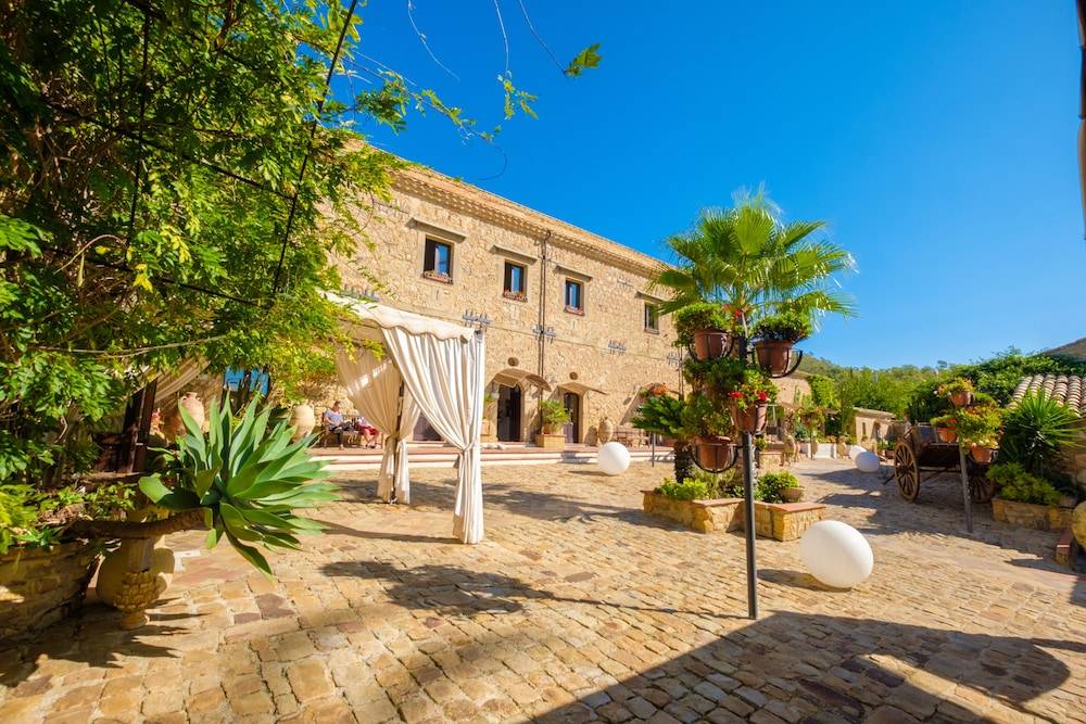 Agriturismo Vecchia Masseria Charme&Relax 1
